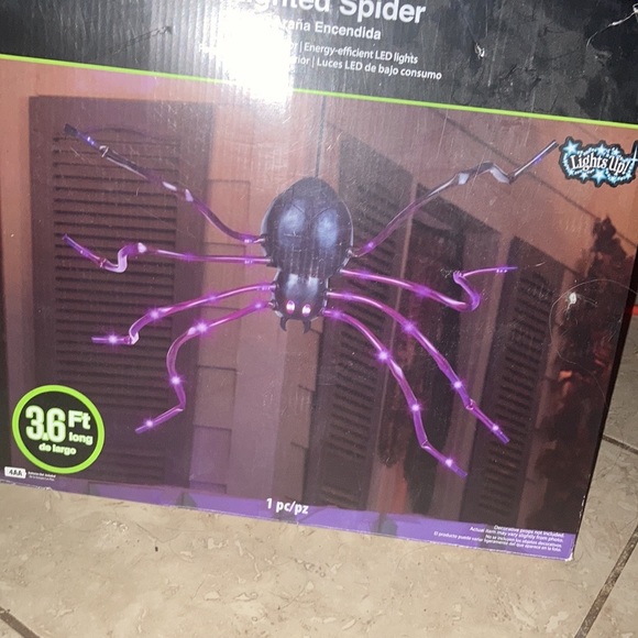 Néw Halloween lite up spider - Picture 2 of 2